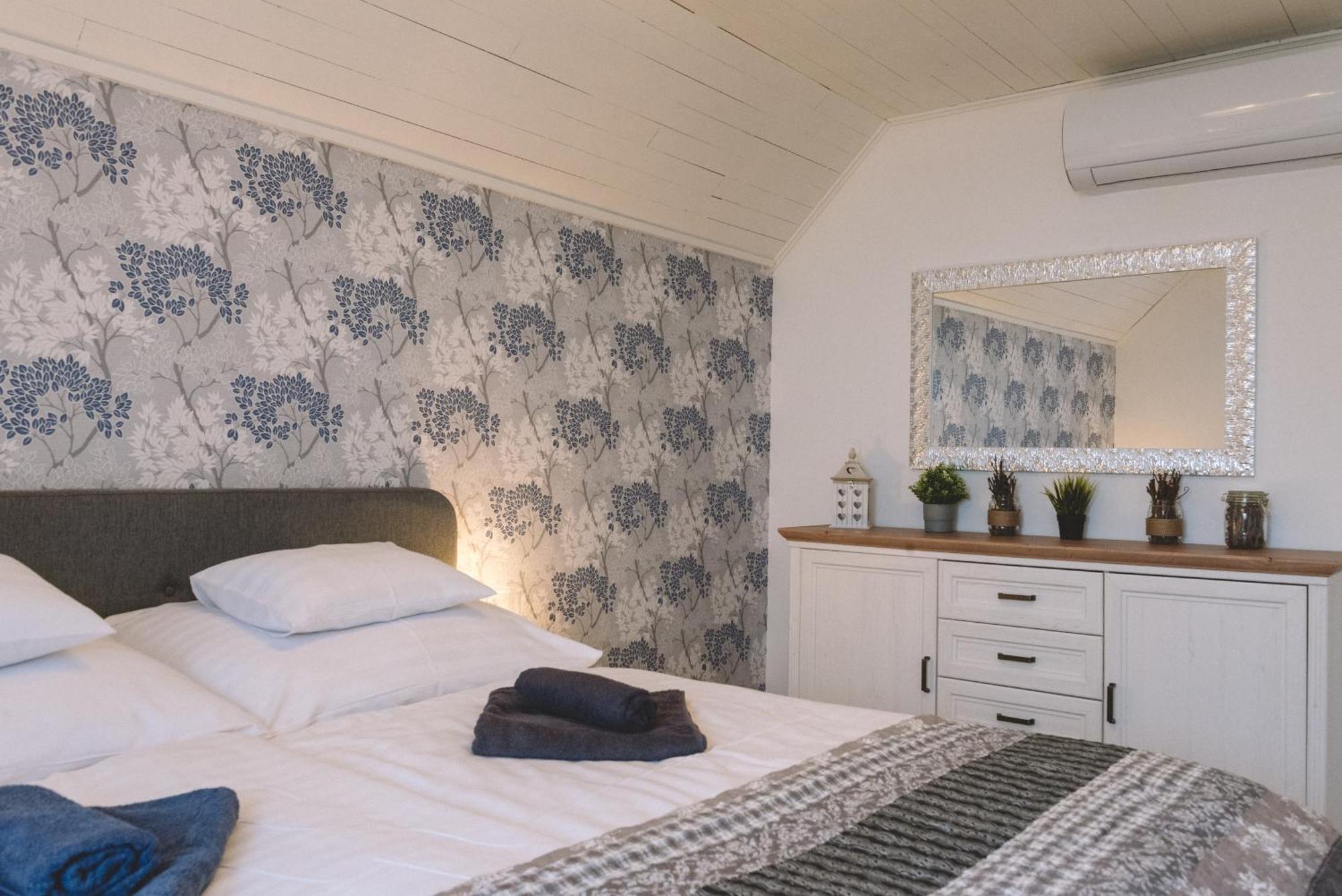 Panorama Apartmanhaz * Badacsonytomaj